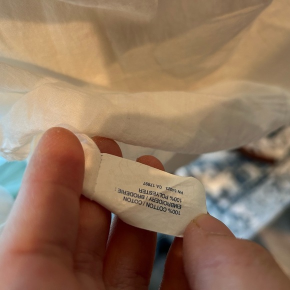 Gap Top 100% cotton boho white top with embroidery Size Medium - Picture 8 of 8